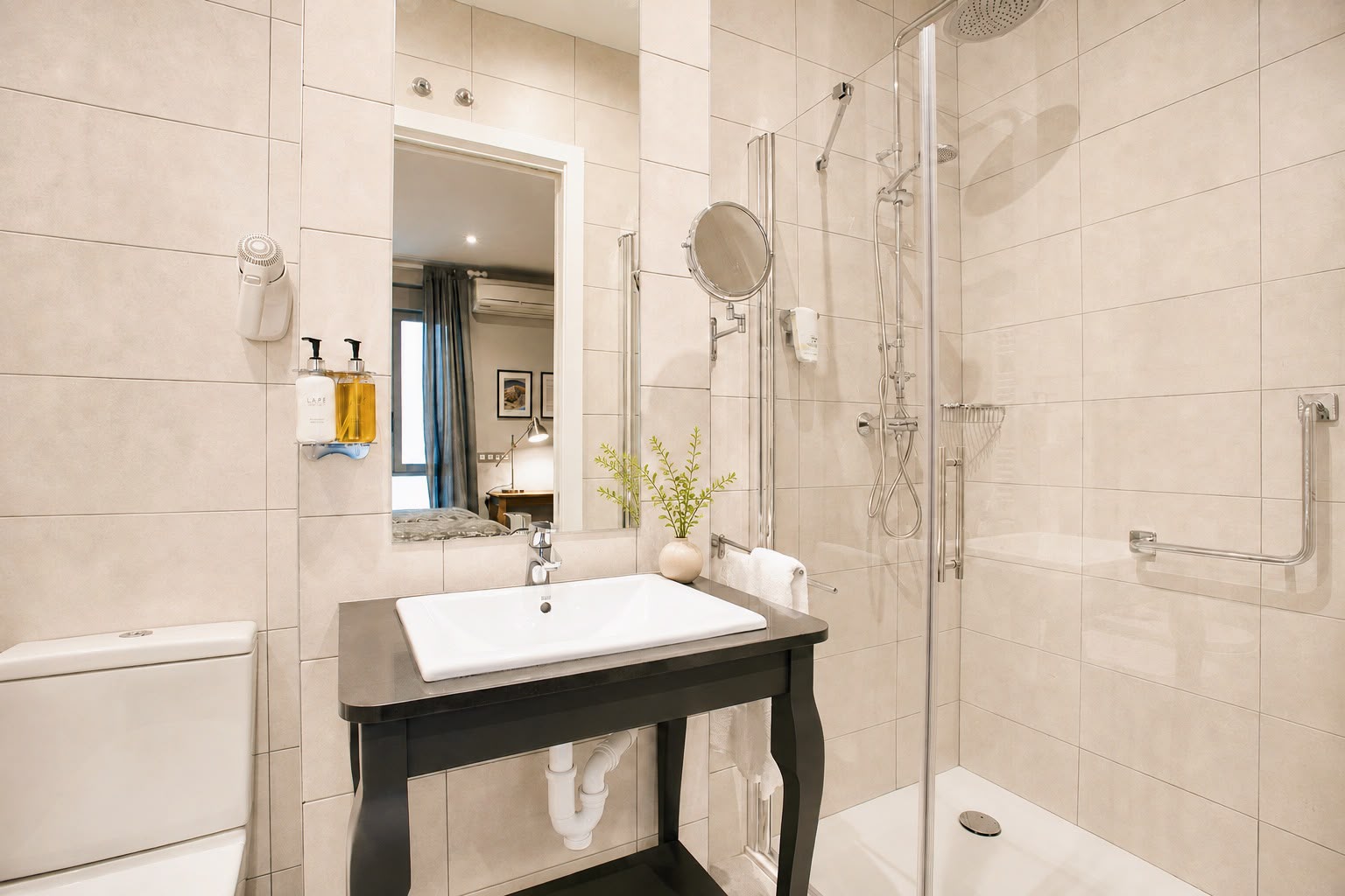 Habitación Doble Interior — baño
