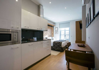 Familiy Suites sur rue avec balcon, Hôtel Donostia-San Sebastien, LegazpiDoce