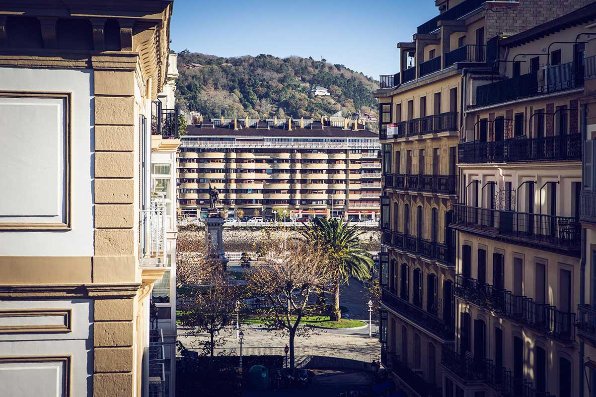 Exterior Grand Studio Suites with balcony Hotel Donosta-San Sebastián Legazpidoce 002